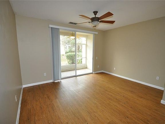 5th image of 994 Vineland Pl