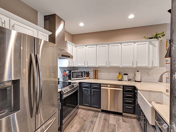 3rd image of 1731 10th Avenue NE #B114