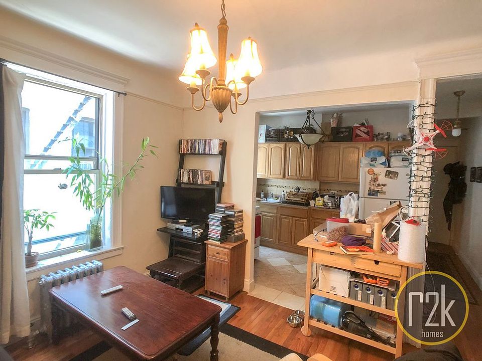 2nd image of 1147 45th Ave APT 8