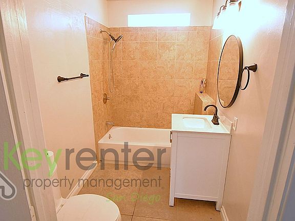 5th image of 8073 Palm St