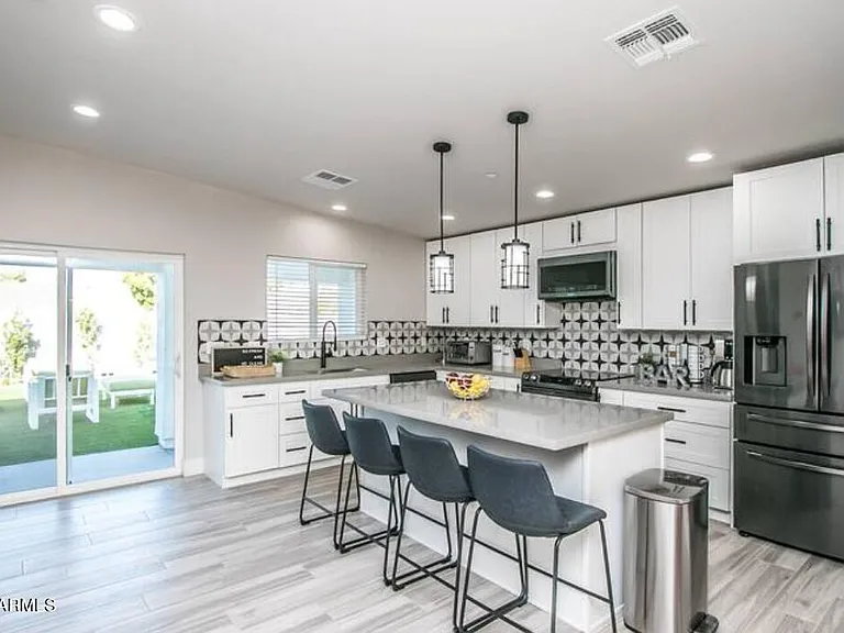 7810 E Willetta St — Photo 25