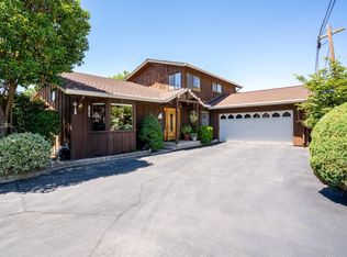 2260 Peterson Ln, Ukiah, CA 95482