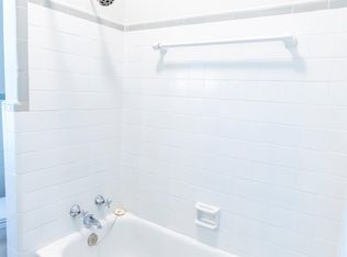 200 Windsor St APT 2, Reading, PA 19601