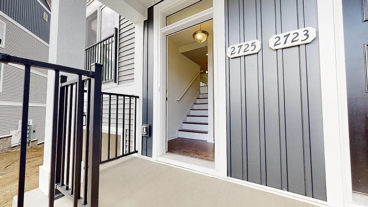 Building Photo - 2725 Bristol Ridge Dr