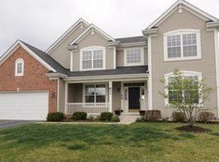 611 Vista Dr, Oswego, IL 60543