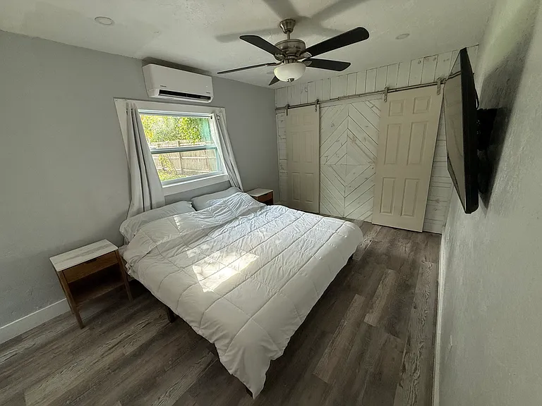 425 El Prado #A — Photo 8