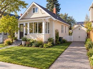 2115 E 10th St NW, Calgary, AB T2M 3M5