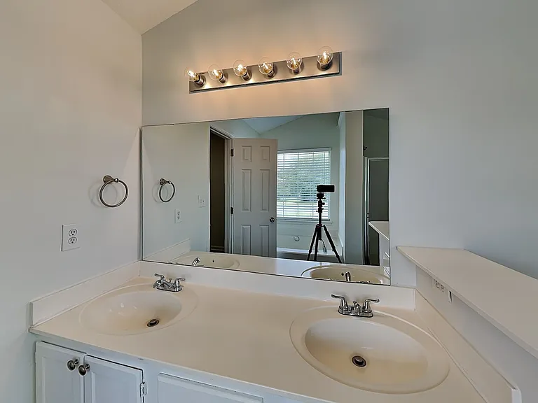 1020 Ridgefield Cir — Photo 12