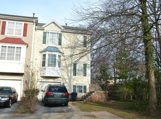 7801 Vanity Fair Dr, Greenbelt, MD 20770