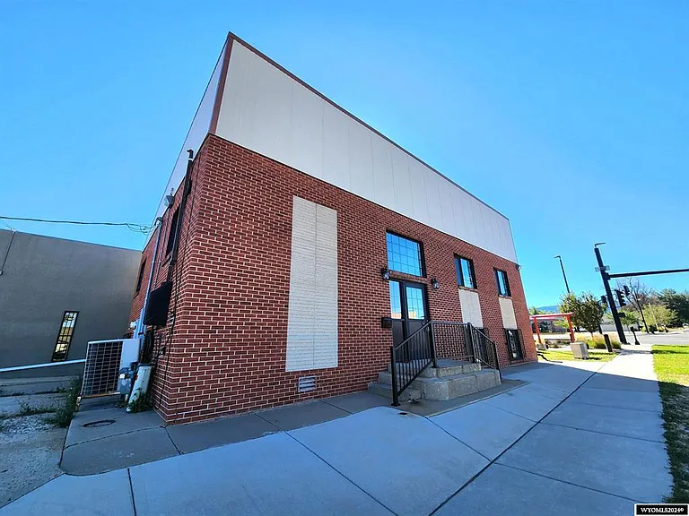 1445 S Poplar St #1 — Photo 8