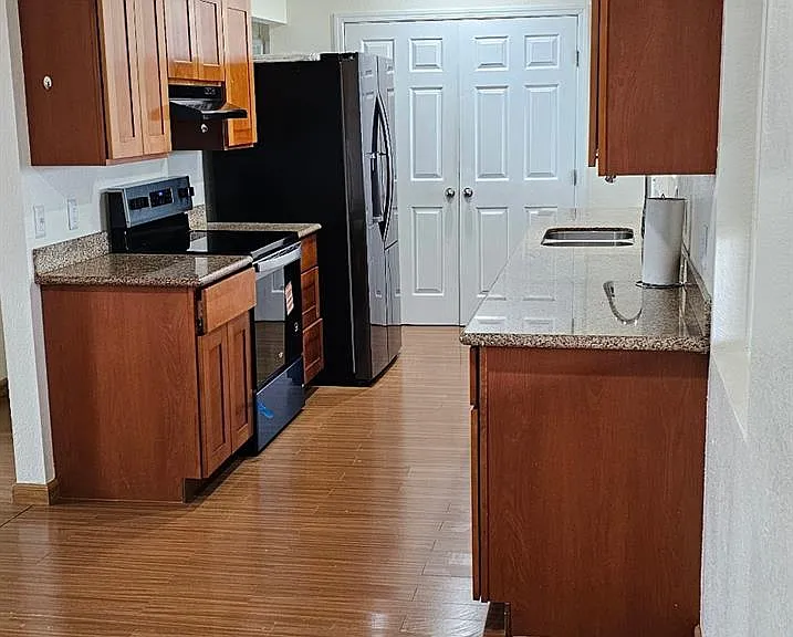 2918 N Fairway Dr — Photo 2