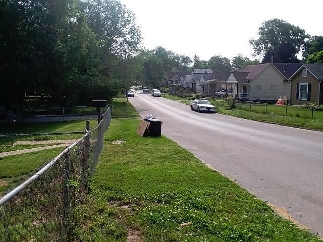 2nd image of 826 Orville Ave