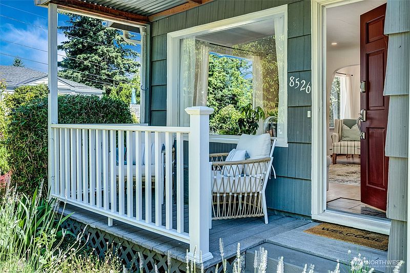 3rd image of 8526 17th Avenue NE