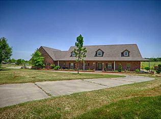 1017 Lake Front Dr., Blanchard, OK 73010