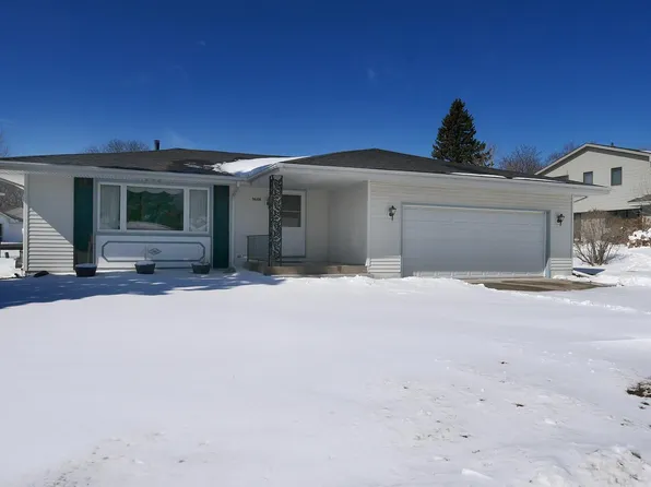 9608 Toledo Rd, Bloomington, MN 55437