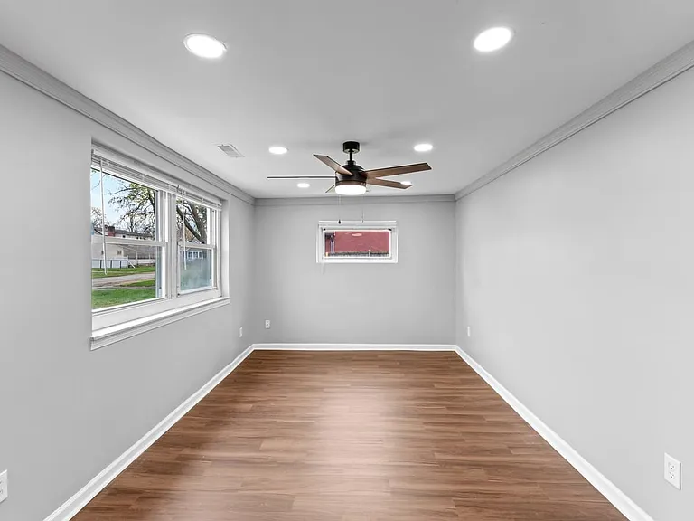 2707 Woodland Ave — Photo 13