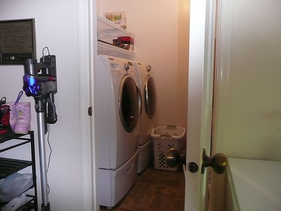 5th image of 17412 Siever Ct
