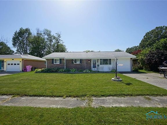 3rd image of 1038 Brookside Dr
