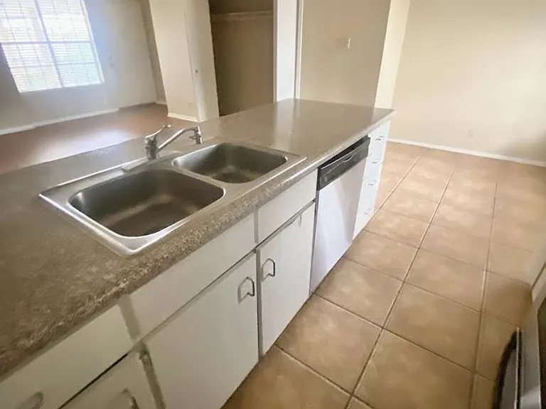 910 Duncan Ln #61 — Photo 11
