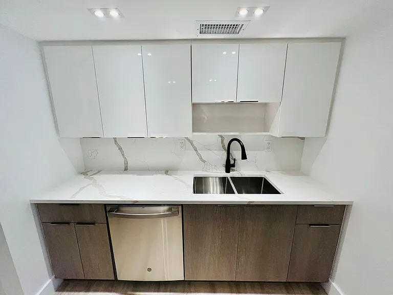 3200 Collins Ave #56 — Photo 11