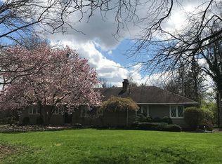 2811 McCoy Rd, Upper Arlington, OH 43220