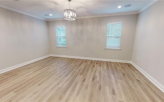 5th image of 3702 Milan St