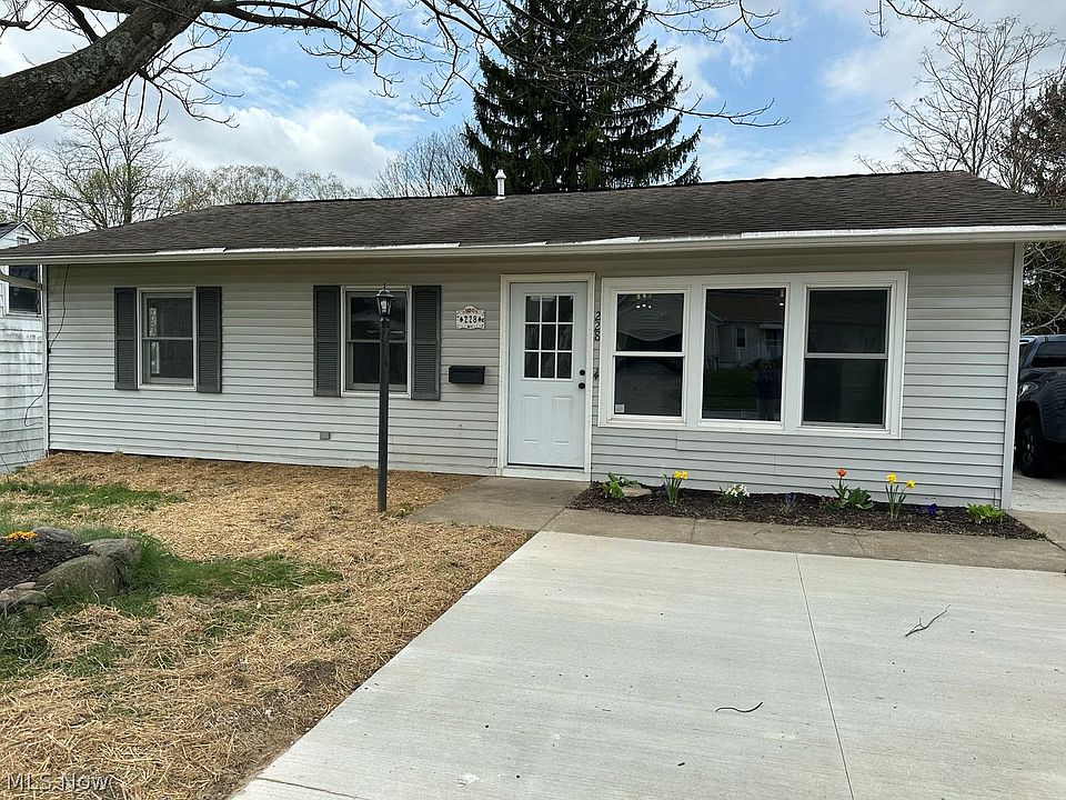 1st image of 228 1st St