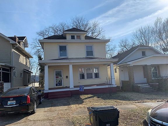 2nd image of 1040 18th St