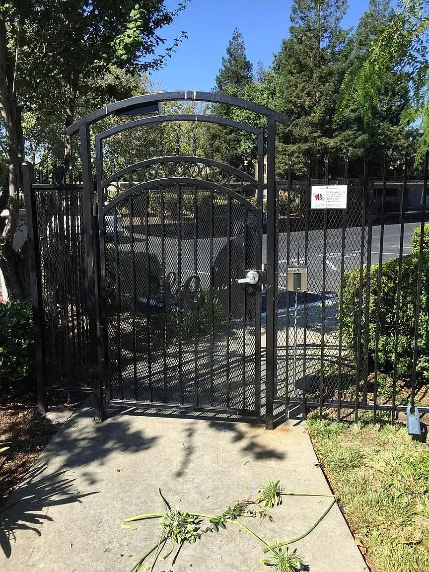 2 bed, 757 sqft, $2,800 — Photo 2