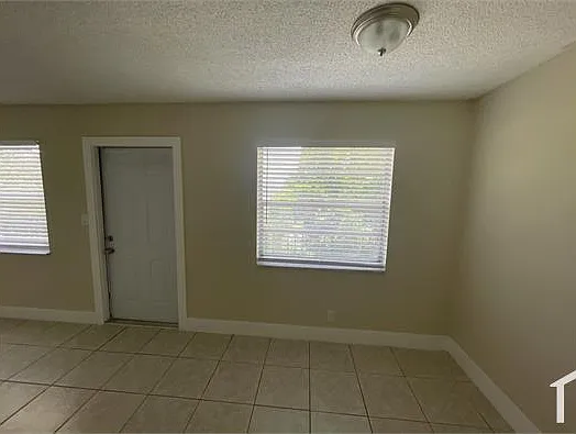 207 NW 32nd Ct #211 — Photo 20