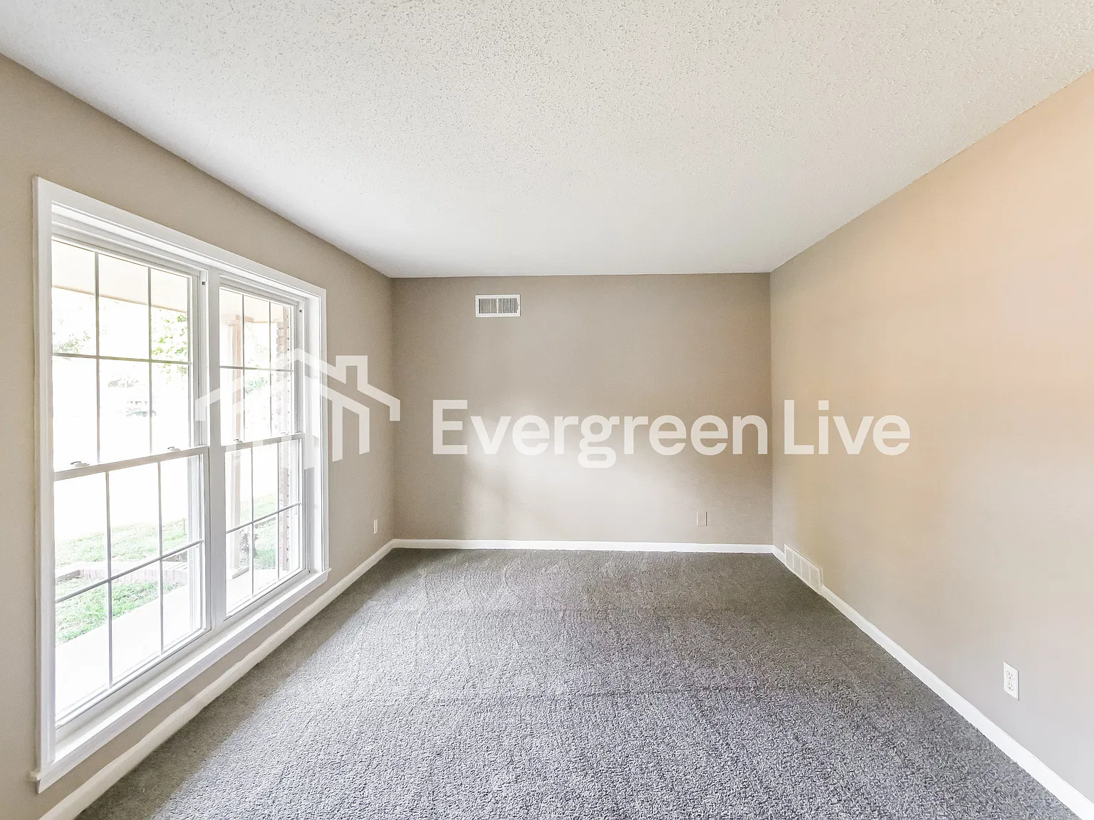 3 bed, 2.0 bath, 1550 sqft, $1,245 — Photo 4