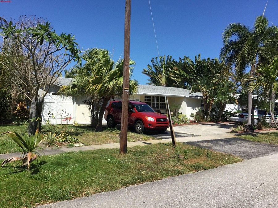 2nd image of 501 SE 4th St