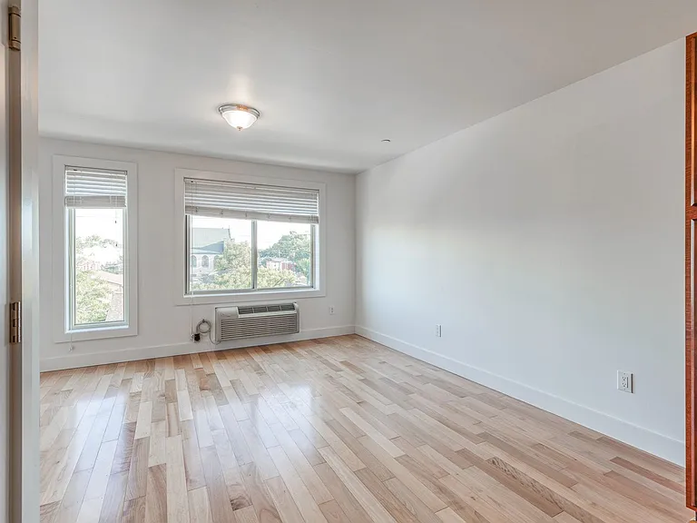 4122 Haverford Avenue — Photo 1