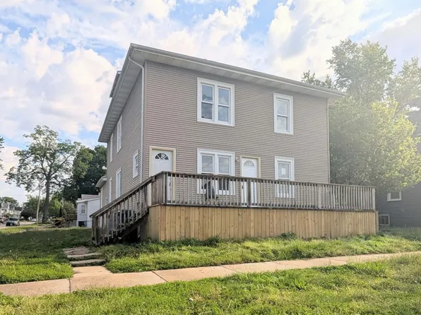 295 W Hickory St, Kankakee, IL 60901