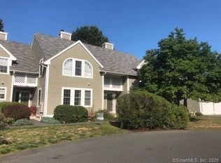 11 Fairmount Ln #11, Granby, CT 06035