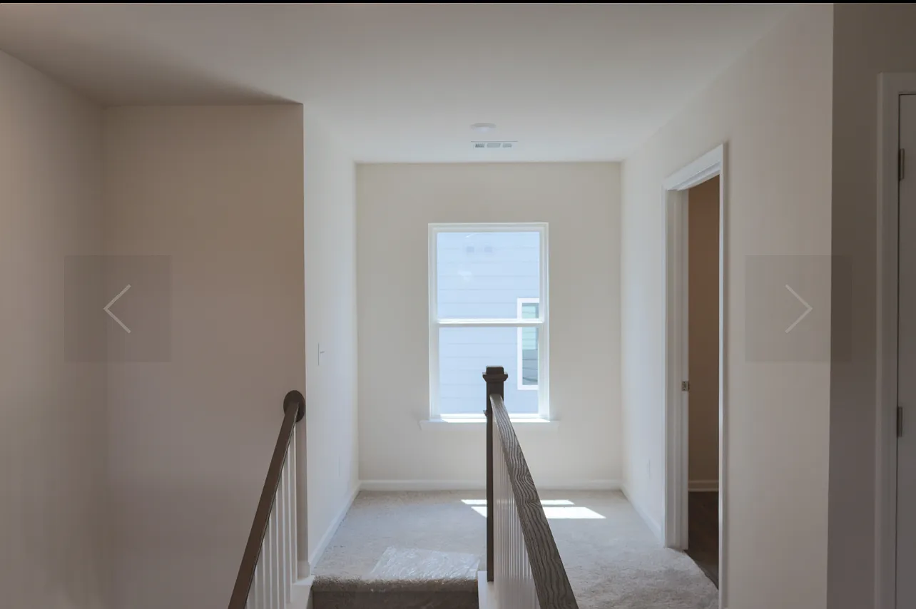3 bed, 2.5 bath, 2290 sqft, $2,320 — Photo 2