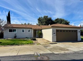 1290 Fairview Dr, Angels Camp, CA 95222