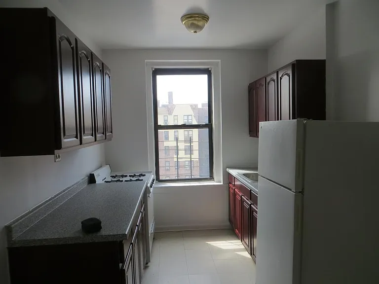 Eat In Kitchen