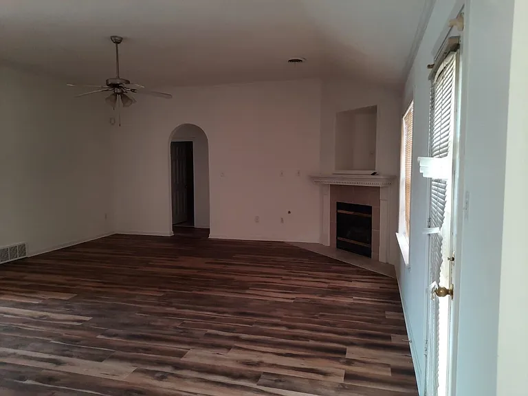 4456 Alixs Dr — Photo 5