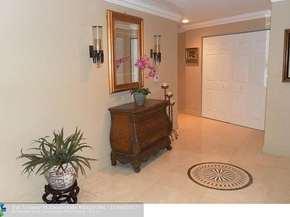 5th image of 615 Bayshore Dr APT 302