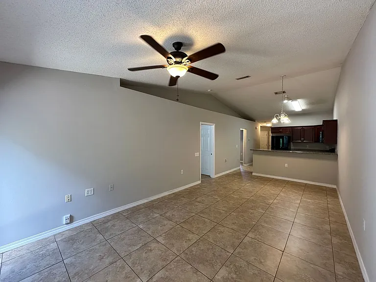 9620 Cobblebrook Dr — Photo 4