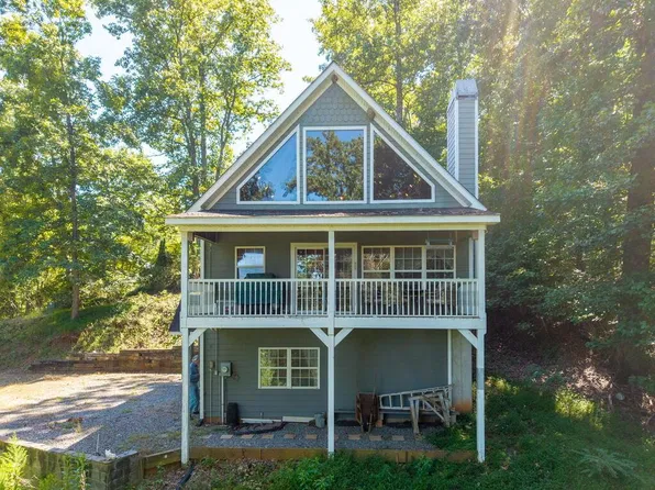 228 Longview Dr, Hayesville, NC 28904