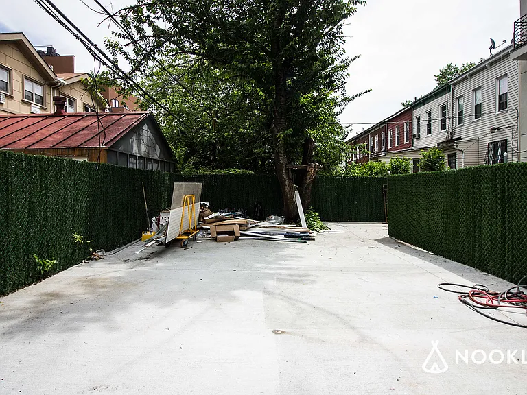 225 Winthrop St #1F — Photo 9