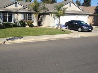 2676 E Yeargin Dr, Fresno, CA 93720