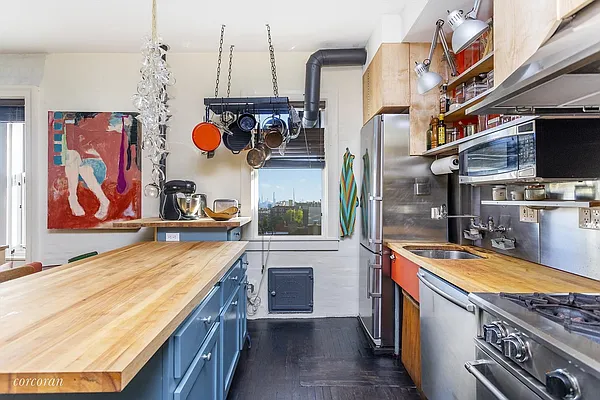 Sold by Corcoran | media 3