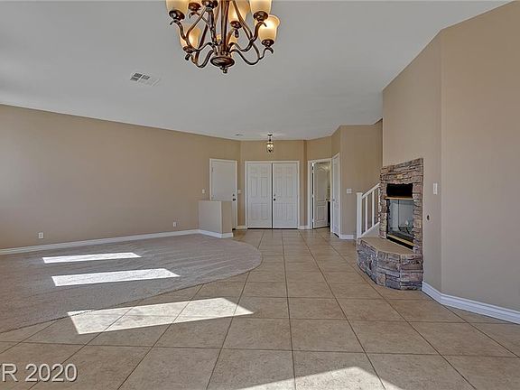 4th image of 4022 Via Dana Ave