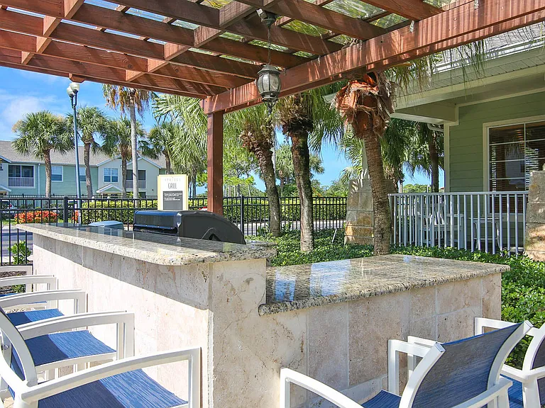 Springs at Palma Sola Apartments — Photo 45