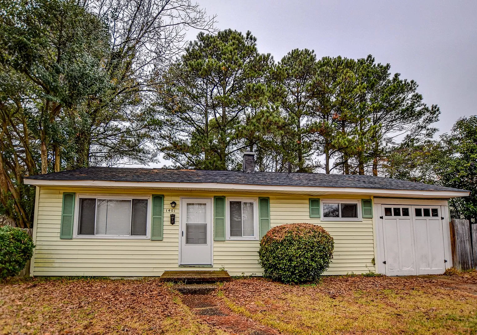1401 River Oaks Drive — Photo 1