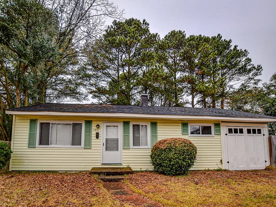 1401 River Oaks Dr