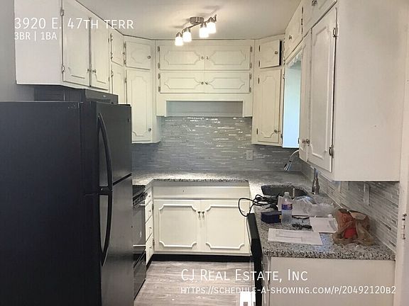 4th image of 3920 E 47th Ter